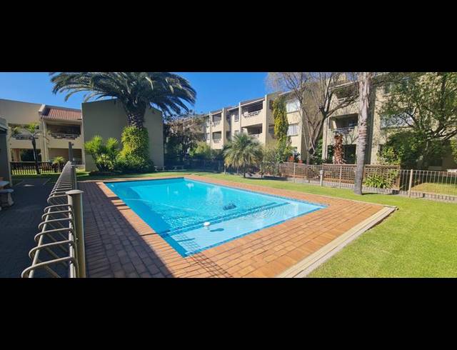 2 BEDROOM TOWNHOUSE FOR SALE IN EDEN GLEN